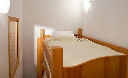 Madame Les Des Alpages